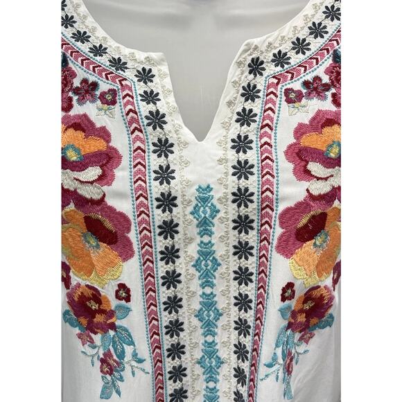Andrée By Unit Floral Embroidered Tunic Top White Size Small - Picture 2 of 7